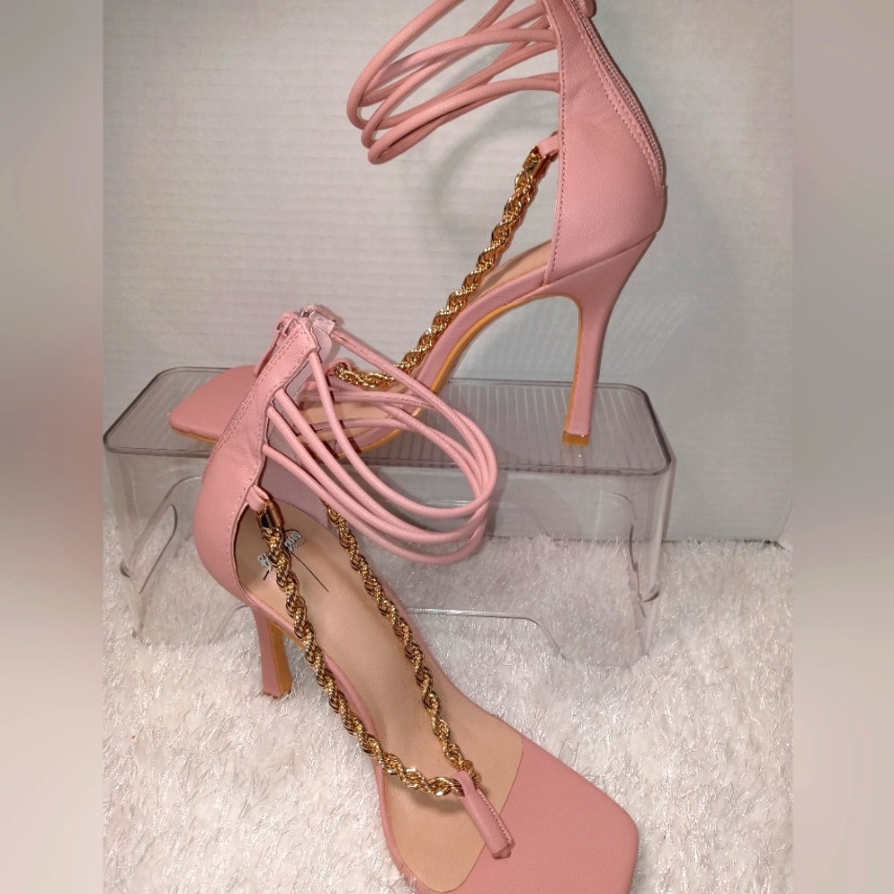 Bisou Bisou pink gold hardware heel Womens size 8.5